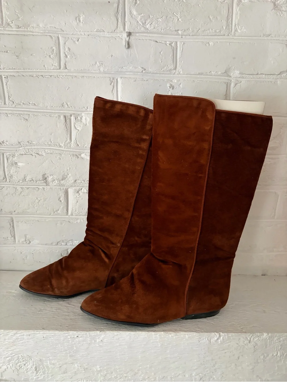 Changes Women's Brown Suede Knee High Wedge Pull On Pointed Toe Boots 8.5M